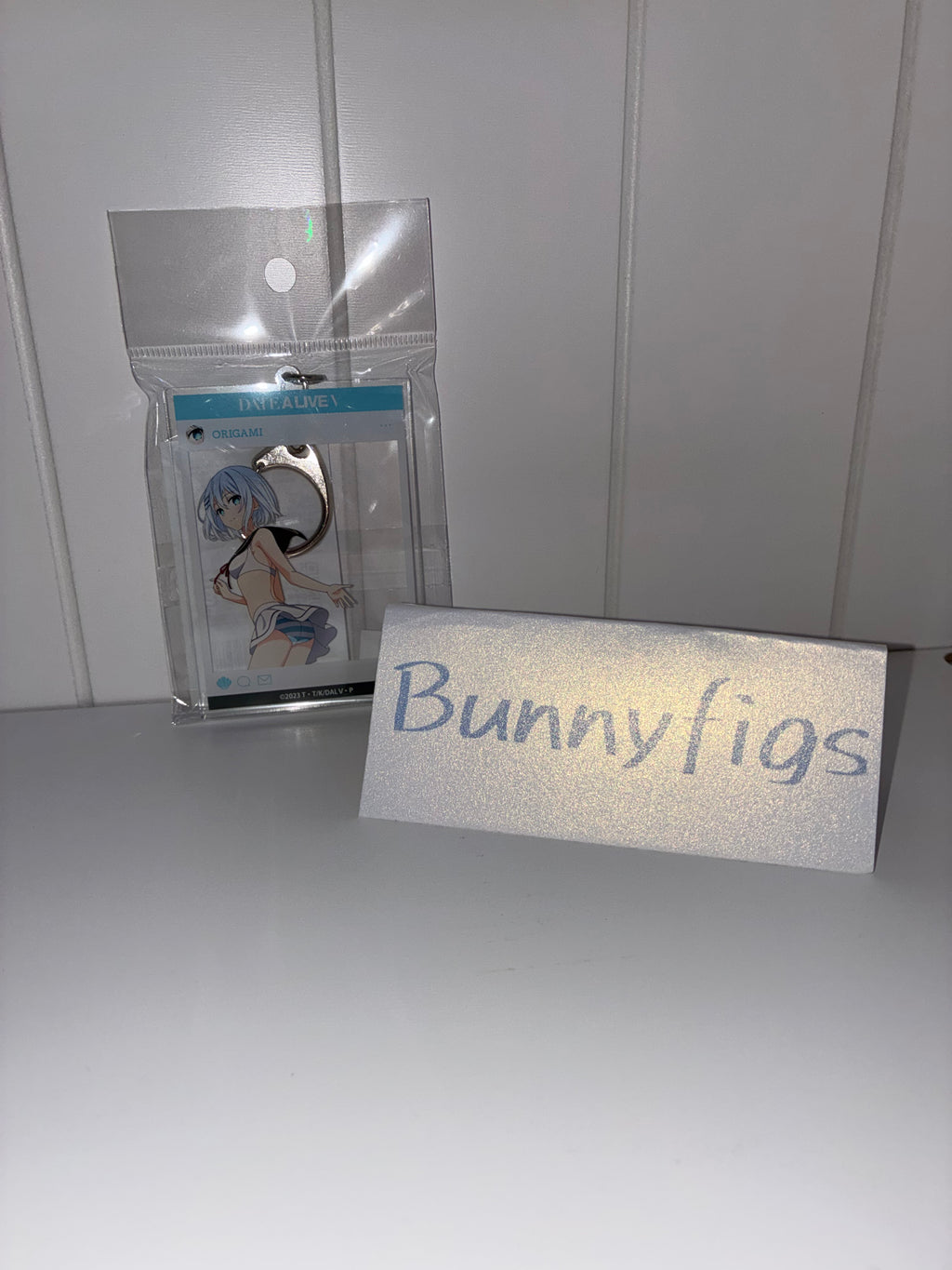 Date A Live V Origami Tobiichi Nightwear Ver. Polaroid-Style Acrylic Keychain – Official Hobby Stock