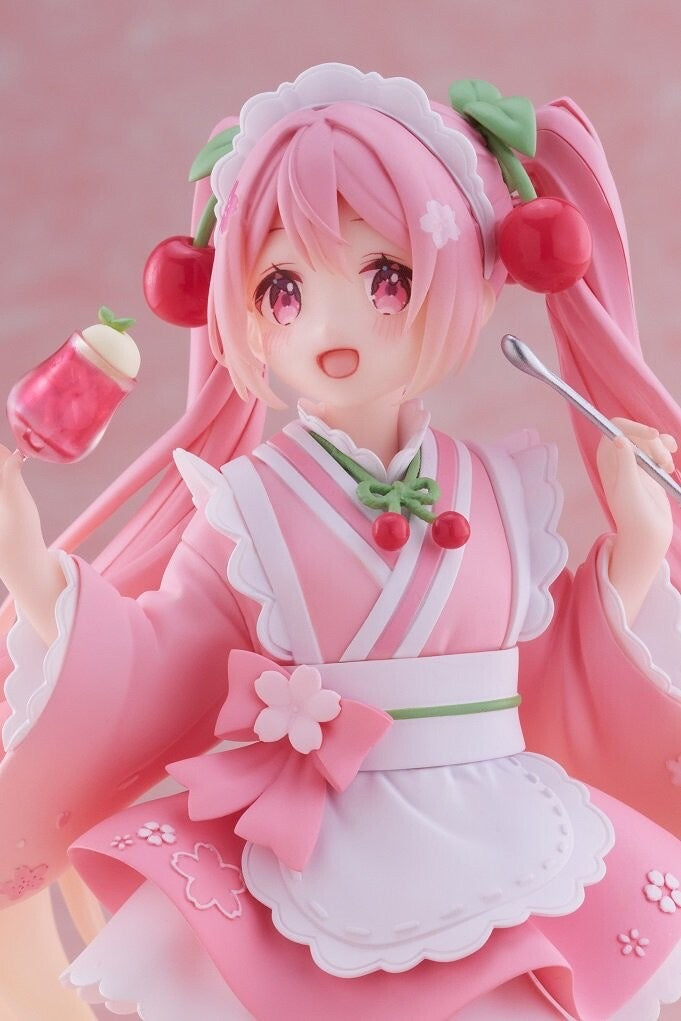 Taito Hatsune Miku Coreful Figure Sakura Wafuu Kissa Ver. -preowned